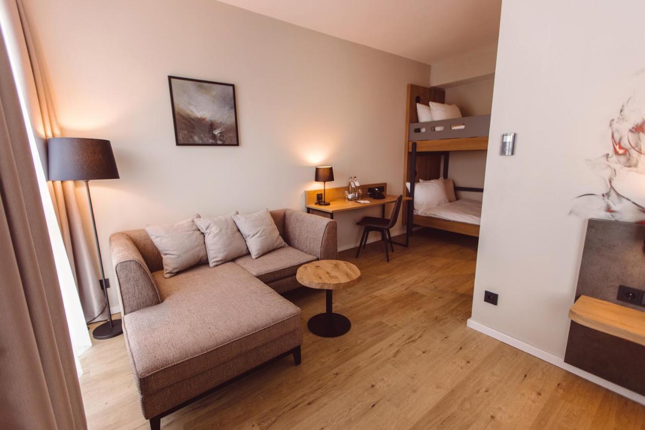 Hotel Libertas Elements Pure Merzhausen Екстериор снимка
